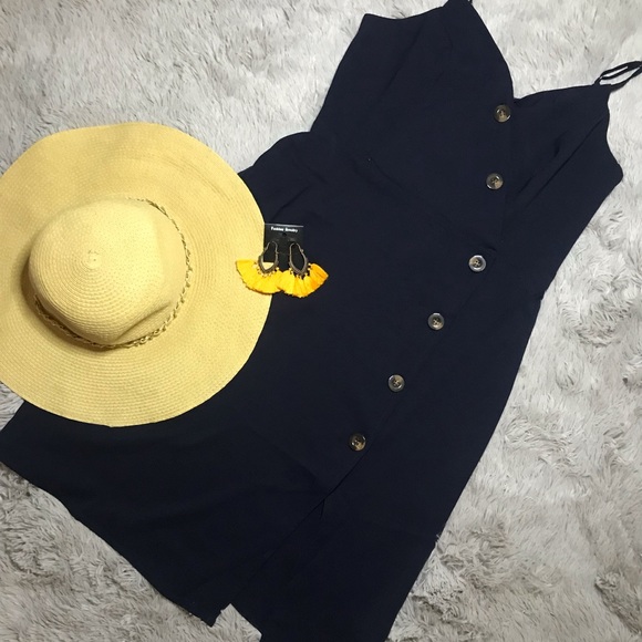 ONLY 1 left!!! Adorable asymmetrical dress. - Picture 2 of 5